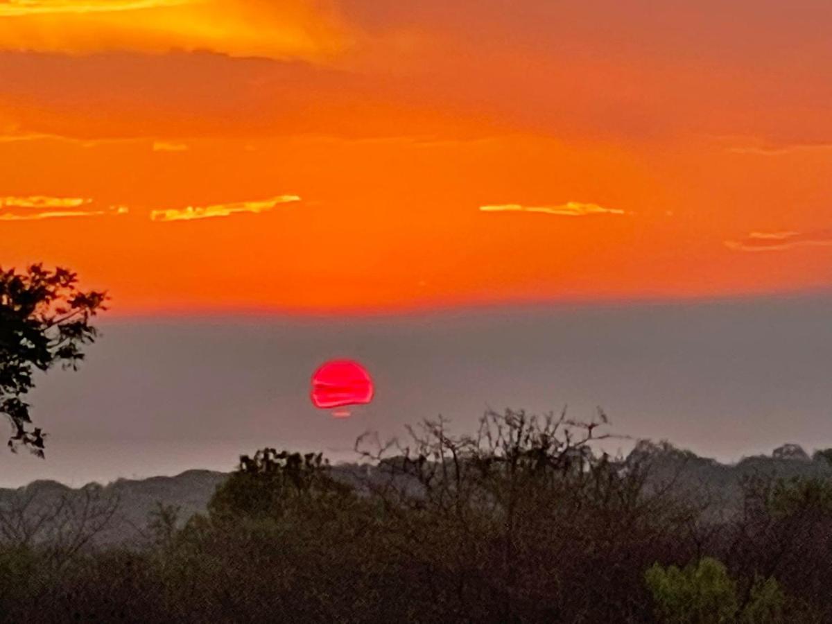 Stunning Mountain Views From A 3-Bedroom Home With Pool Hoedspruit Exteriér fotografie